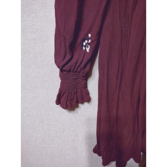 Free People Boho Tunic Top M Burgundy Embroidered Long Sleeve Peasant Blouse - Picture 3 of 10